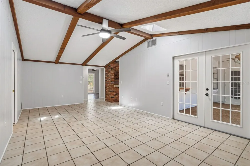 2749 GREENDALE DRIVE Sarasota, FL 34232