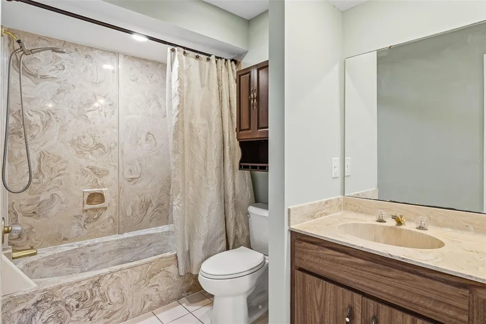 2749 GREENDALE DRIVE Sarasota, FL 34232