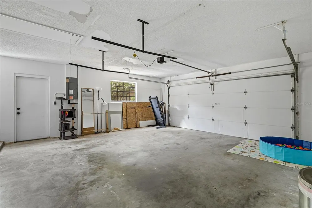 2749 GREENDALE DRIVE Sarasota, FL 34232