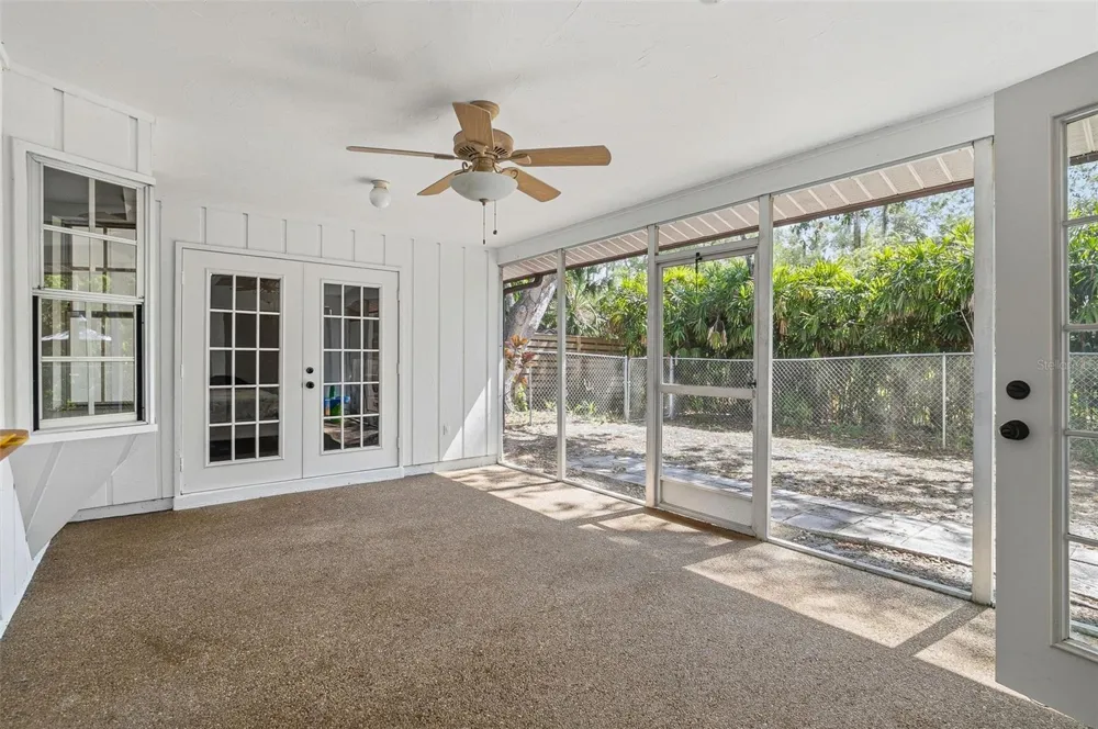 2749 GREENDALE DRIVE Sarasota, FL 34232