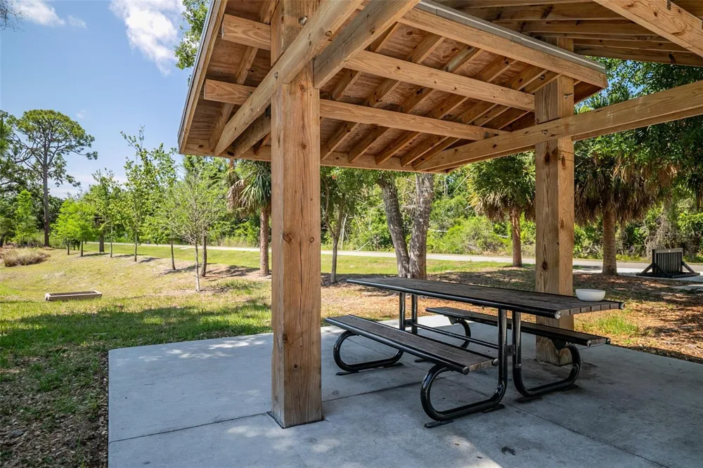 2749 GREENDALE DRIVE Sarasota, FL 34232