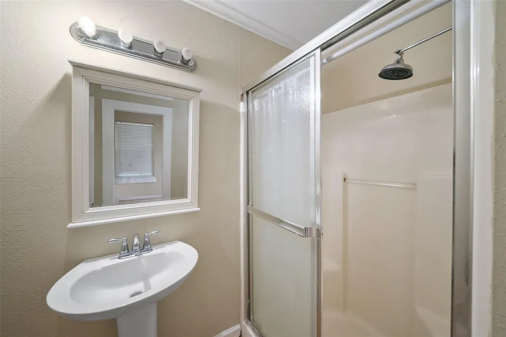 307 Center Street Matagorda, TX 77457
