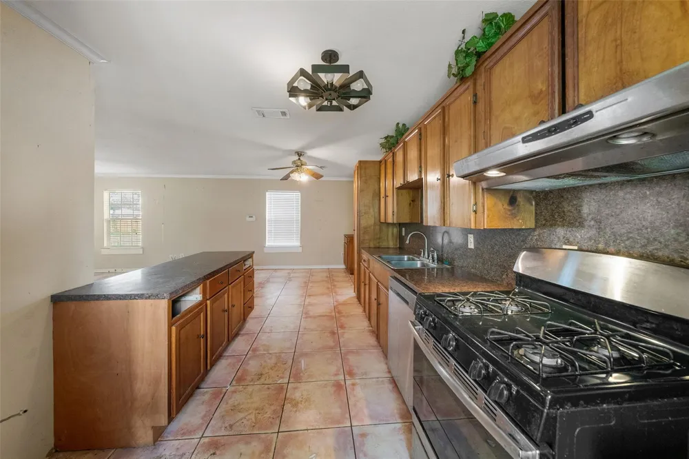 307 Center Street Matagorda, TX 77457