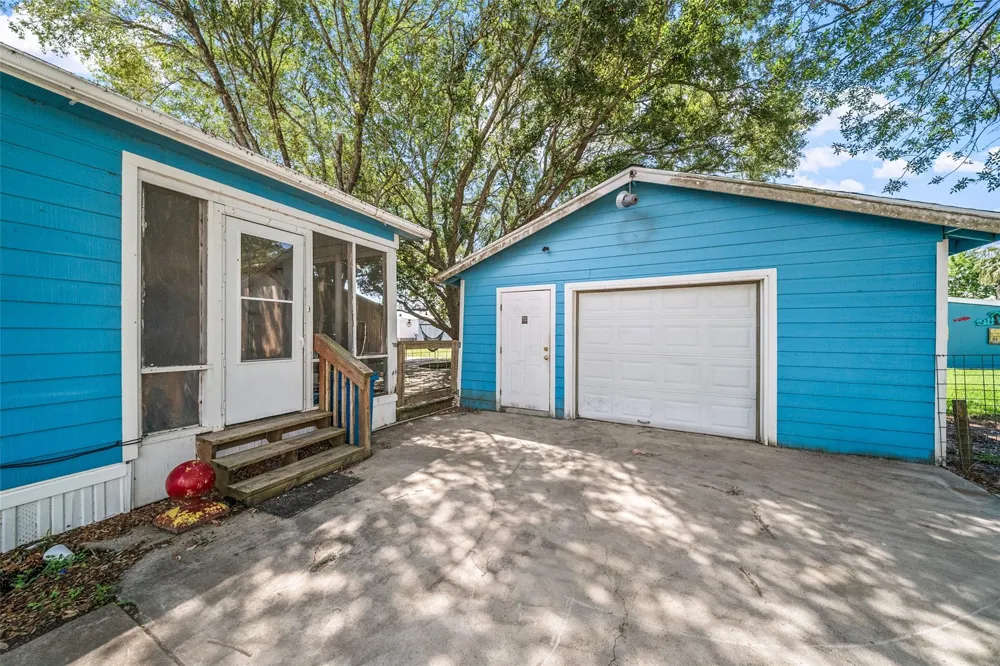 307 Center Street Matagorda, TX 77457