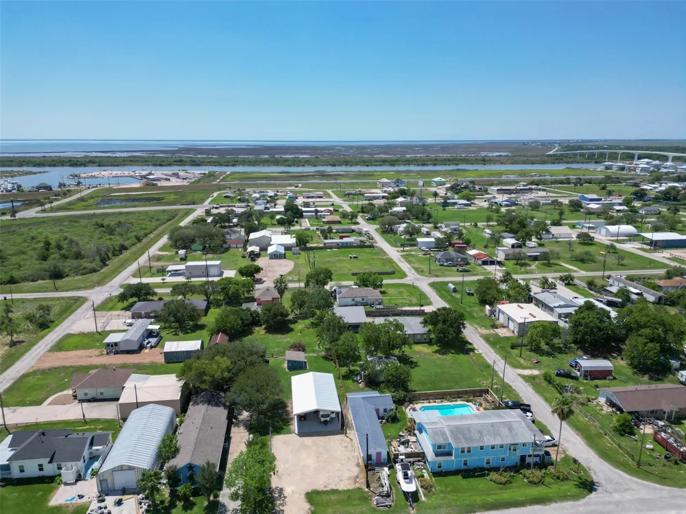 307 Center Street Matagorda, TX 77457