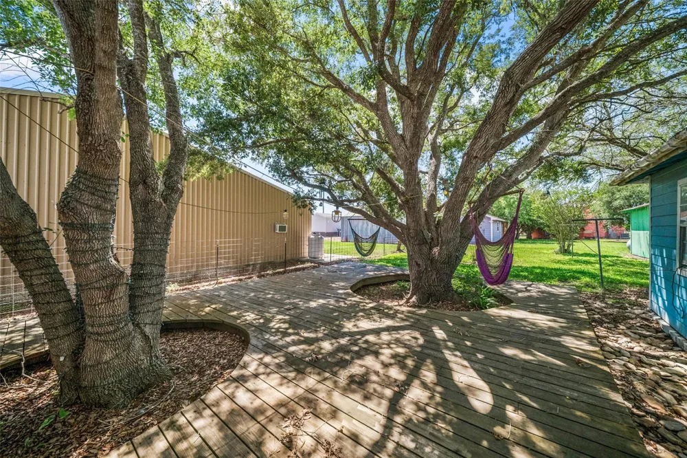 307 Center Street Matagorda, TX 77457