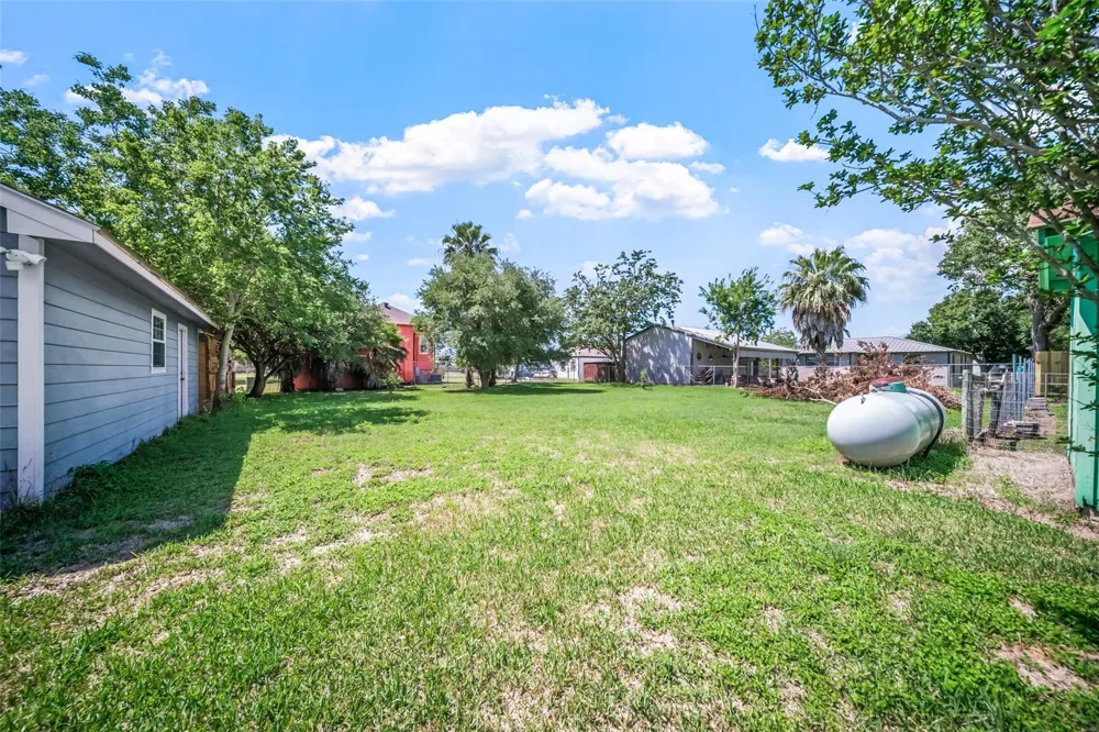307 Center Street Matagorda, TX 77457