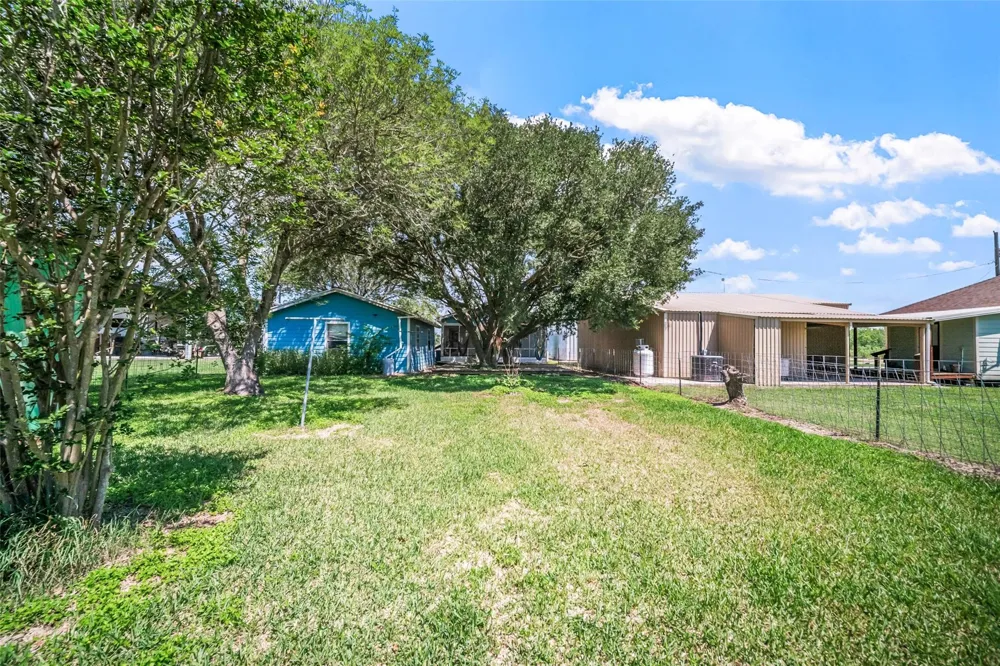 307 Center Street Matagorda, TX 77457