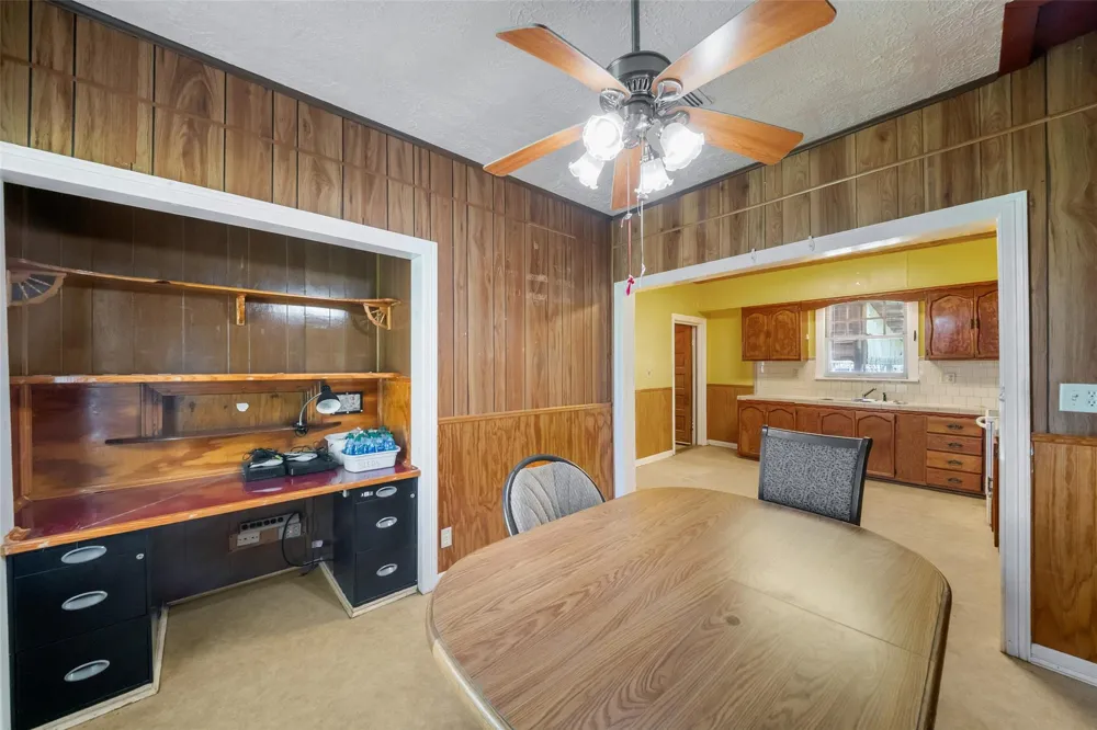 422 Caney Street Matagorda, TX 77457