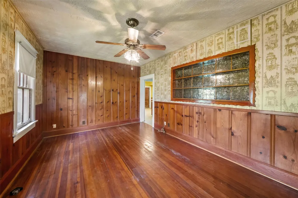 422 Caney Street Matagorda, TX 77457