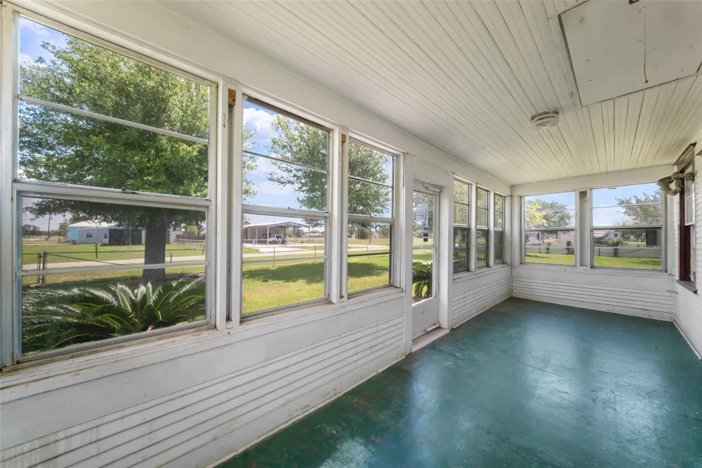 422 Caney Street Matagorda, TX 77457