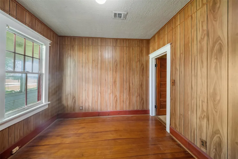 422 Caney Street Matagorda, TX 77457