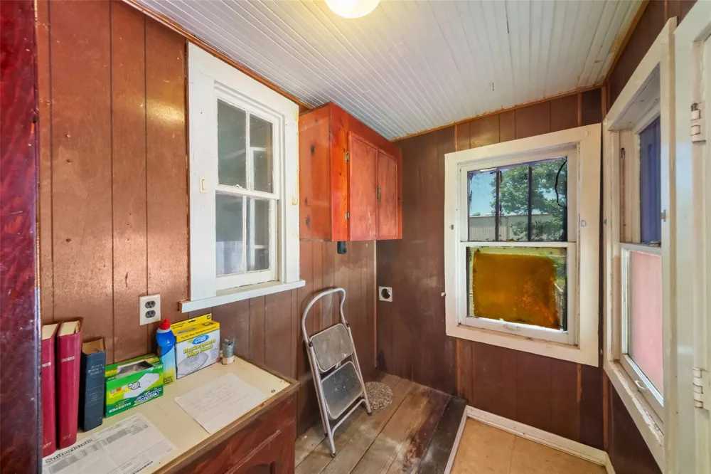 422 Caney Street Matagorda, TX 77457