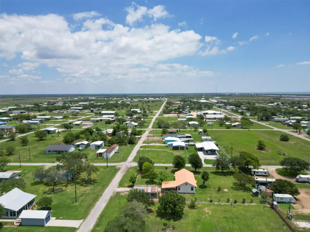 422 Caney Street Matagorda, TX 77457