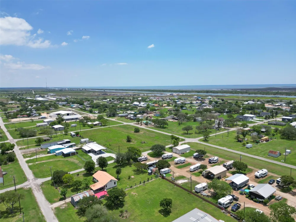 422 Caney Street Matagorda, TX 77457