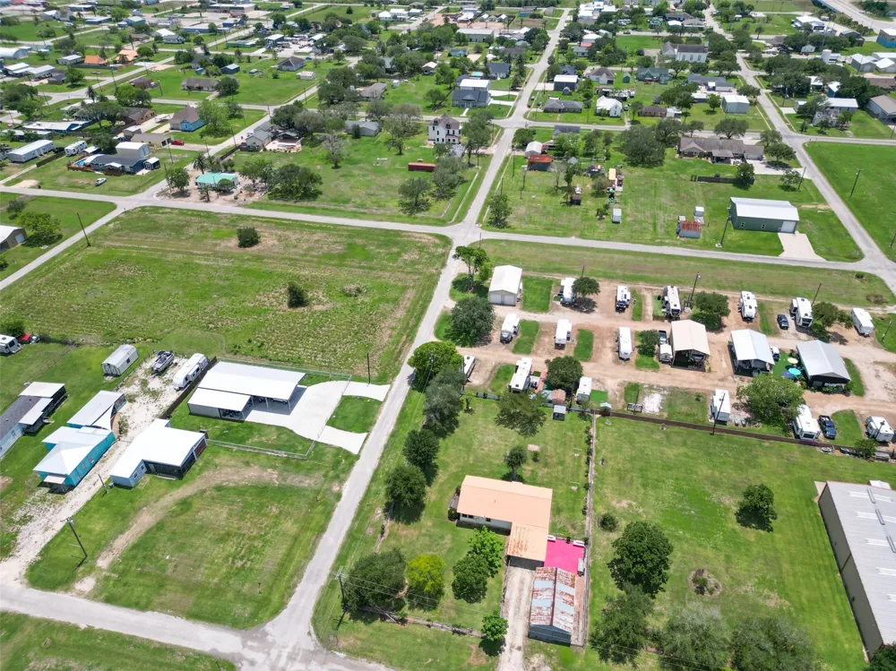 422 Caney Street Matagorda, TX 77457