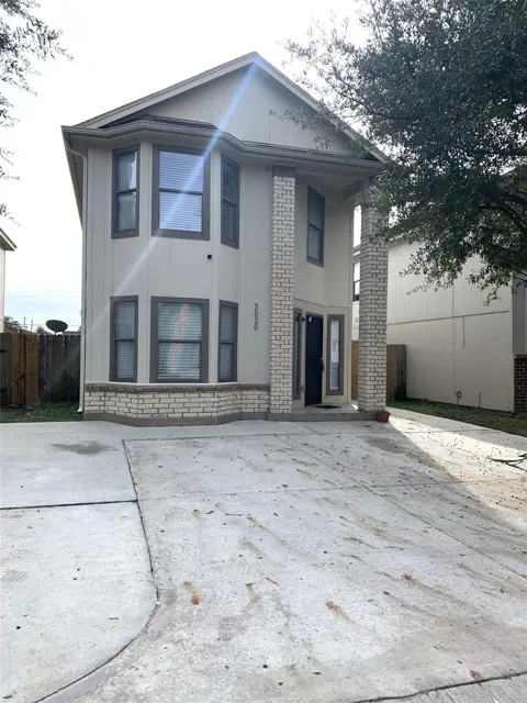 3020 La Estancia Lane