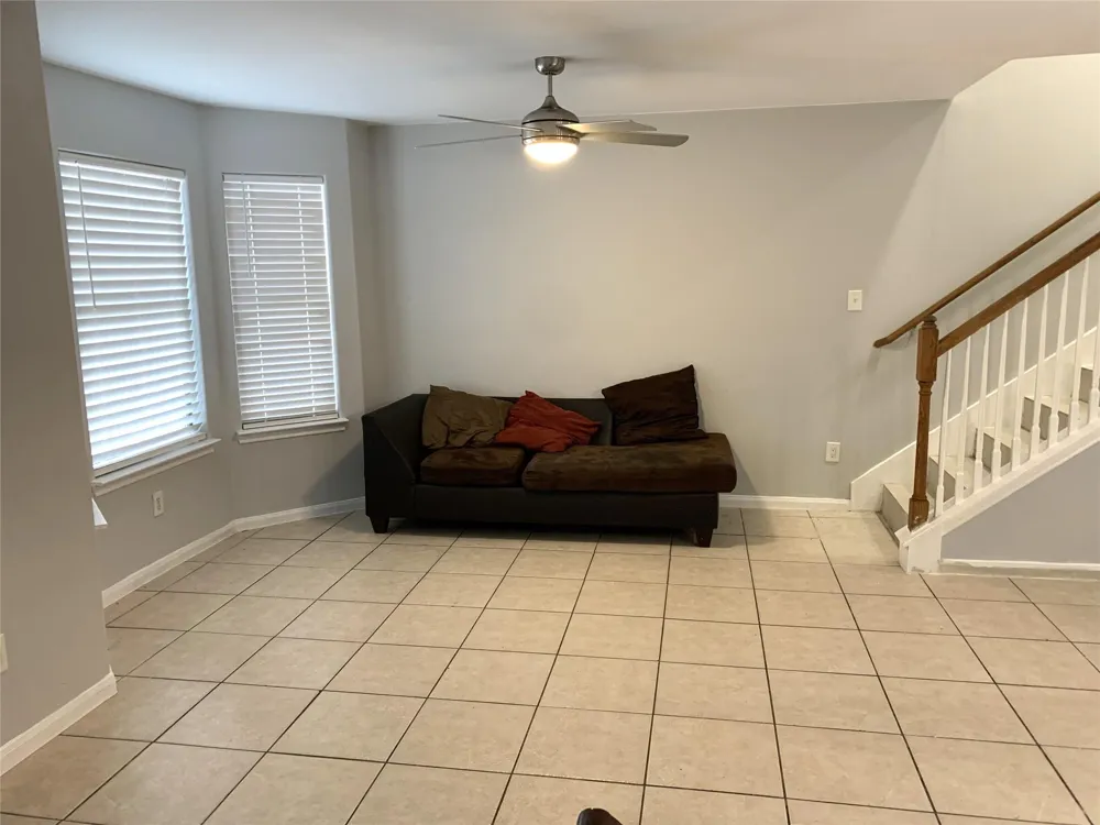 3020 La Estancia Lane Houston, TX 77093