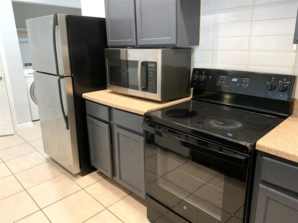 3020 La Estancia Lane Houston, TX 77093