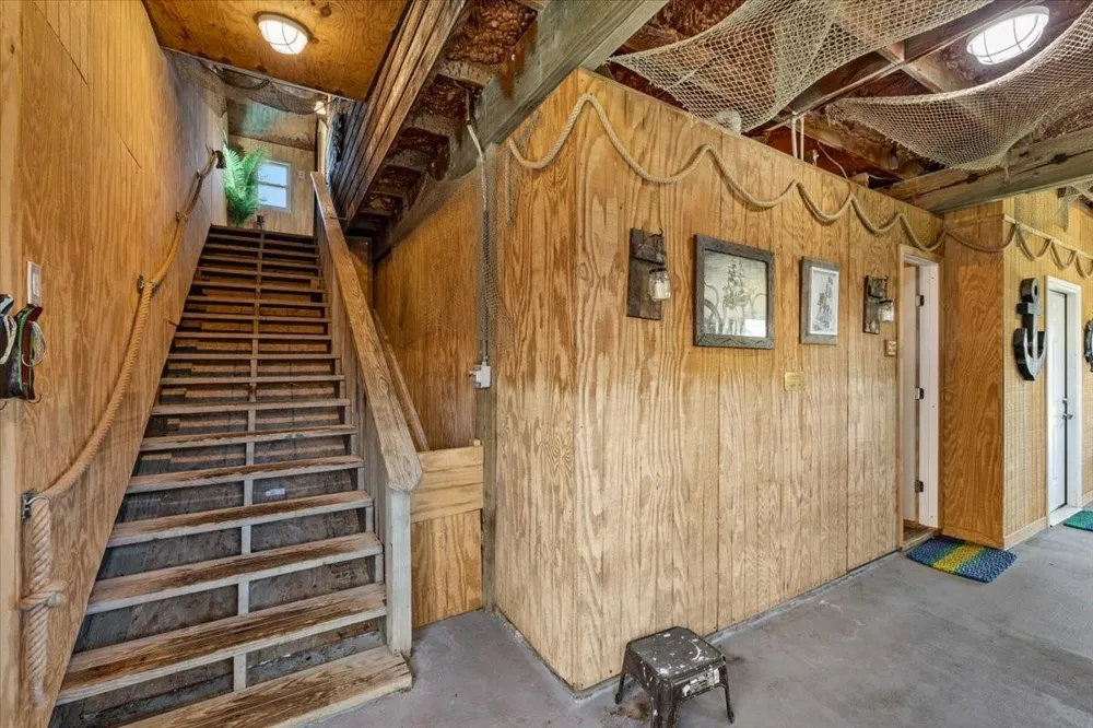 16538 Jean Lafitte Road Jamaica Beach, TX 77554