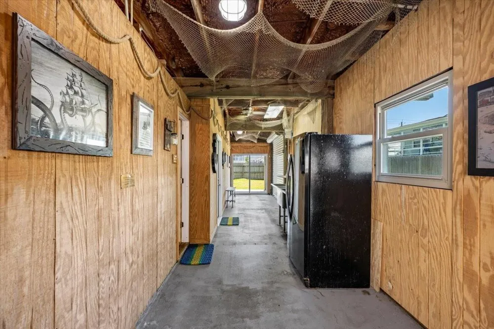 16538 Jean Lafitte Road Jamaica Beach, TX 77554