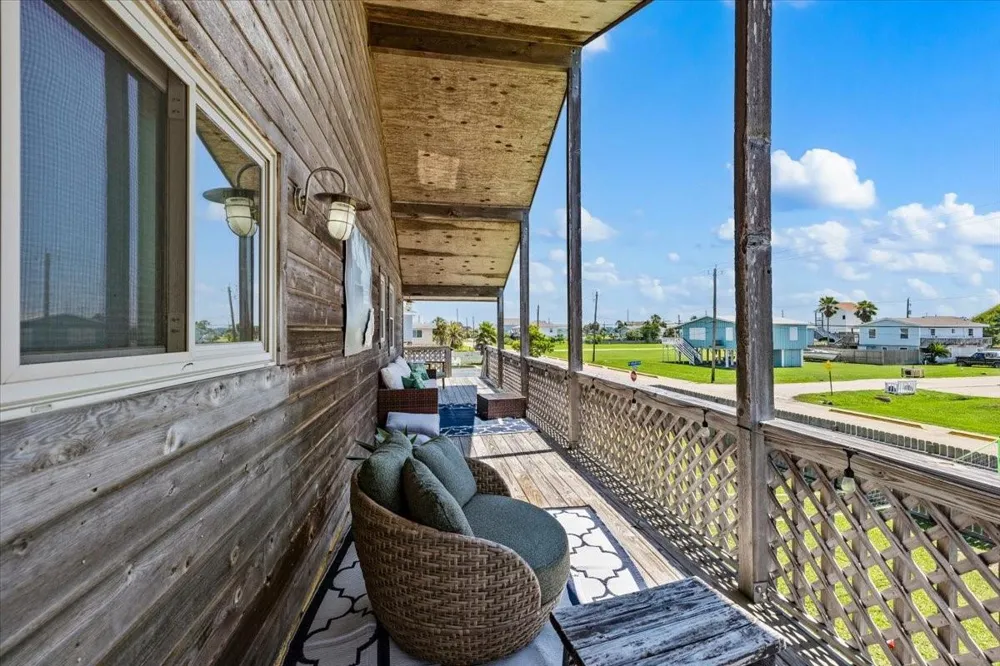 16538 Jean Lafitte Road Jamaica Beach, TX 77554