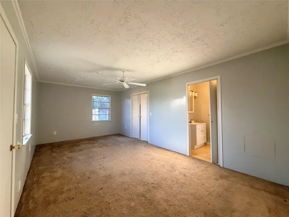 3723 Beaumont Avenue Liberty, TX 77575