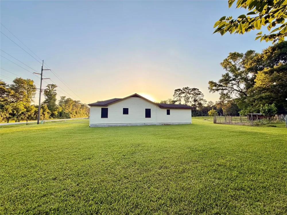 3723 Beaumont Avenue Liberty, TX 77575