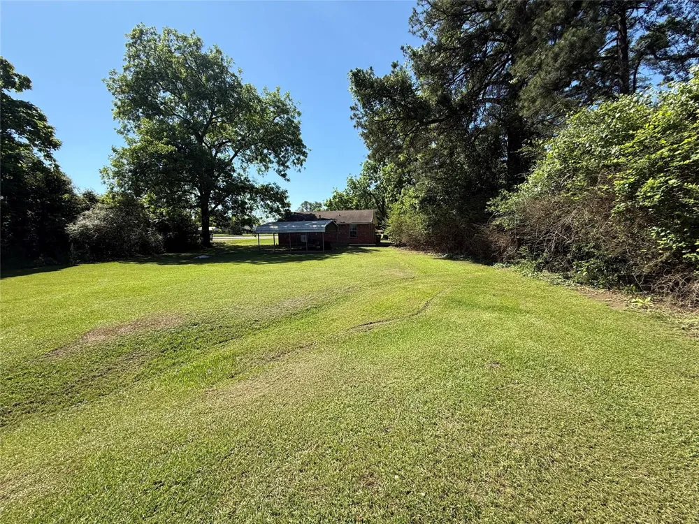 718 Broadway Street Maud, TX 75567