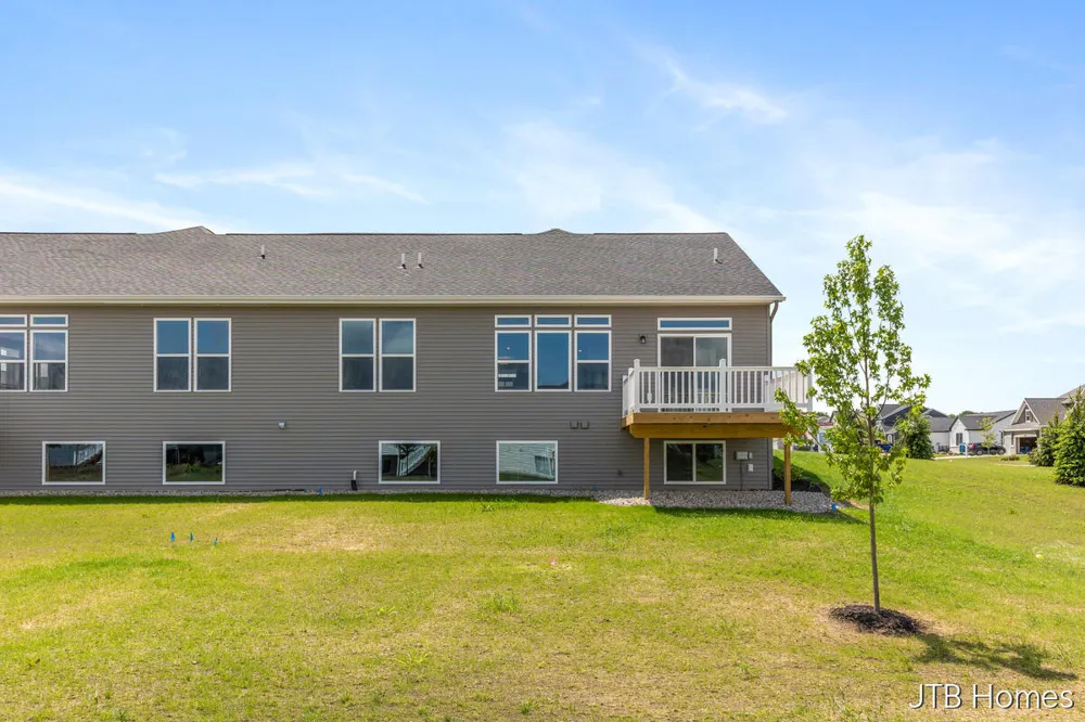 7605 Brook Villa South #135 Allendale, MI 49401