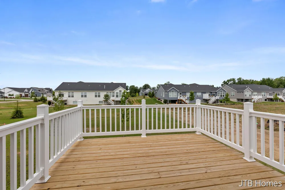 7603 Brook Villa South #136 Allendale, MI 49401