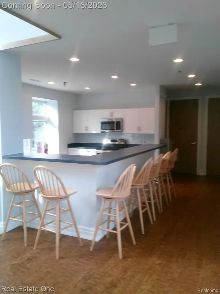 37520 Jefferson Avenue #101 Harrison Charter Township, MI 48045