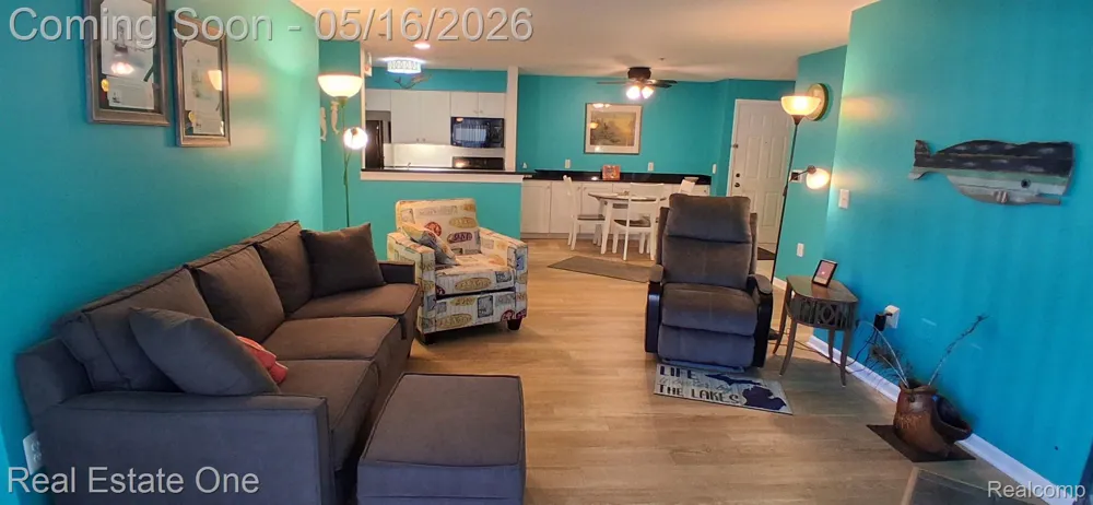 37520 Jefferson Avenue #101 Harrison Charter Township, MI 48045