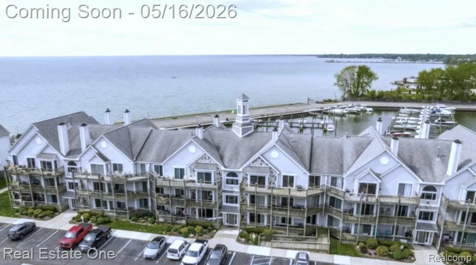 37520 Jefferson Avenue #101 Harrison Charter Township, MI 48045