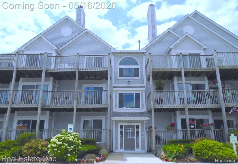 37520 Jefferson Avenue #101 Harrison Charter Township, MI 48045