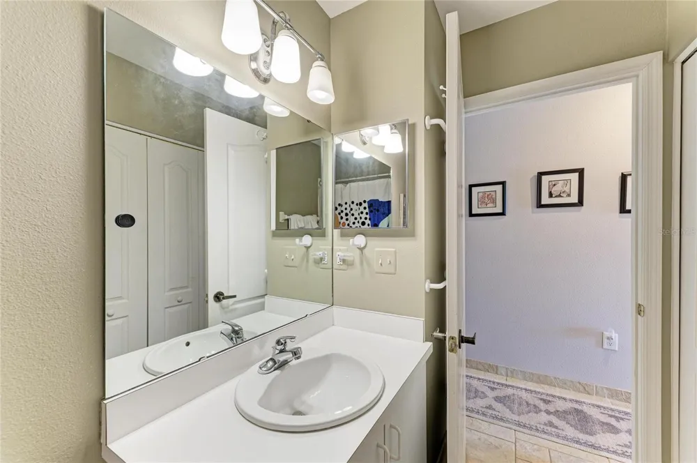 9620 CLUB SOUTH CIRCLE #5108 Sarasota, FL 34238