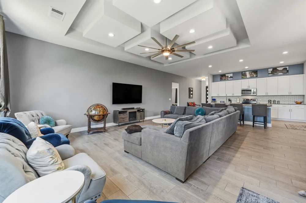 18605 Masters Cove Point Venture, TX 78645