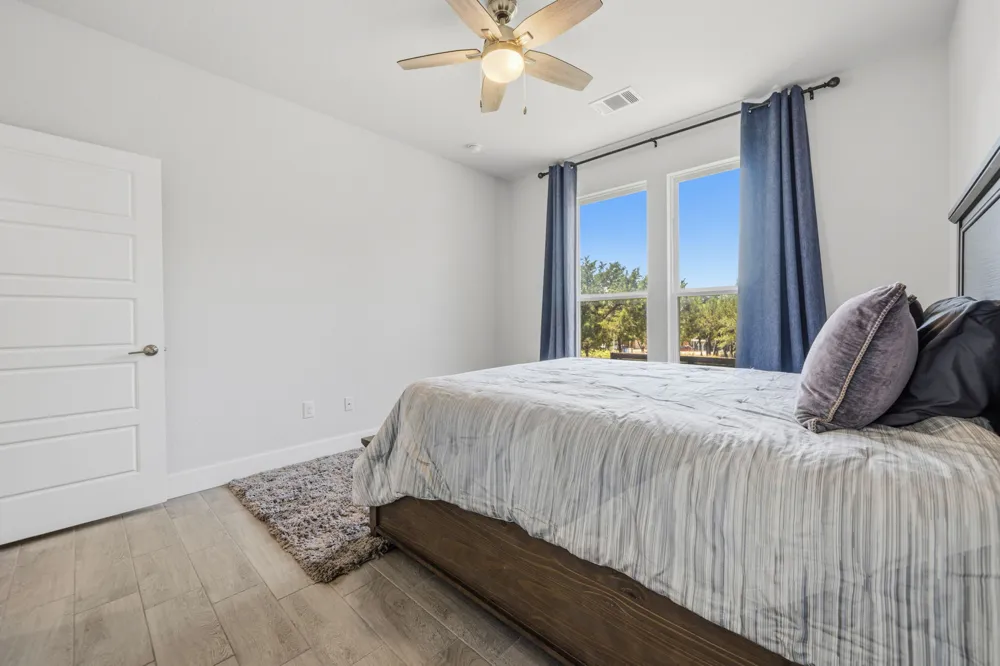 18605 Masters Cove Point Venture, TX 78645