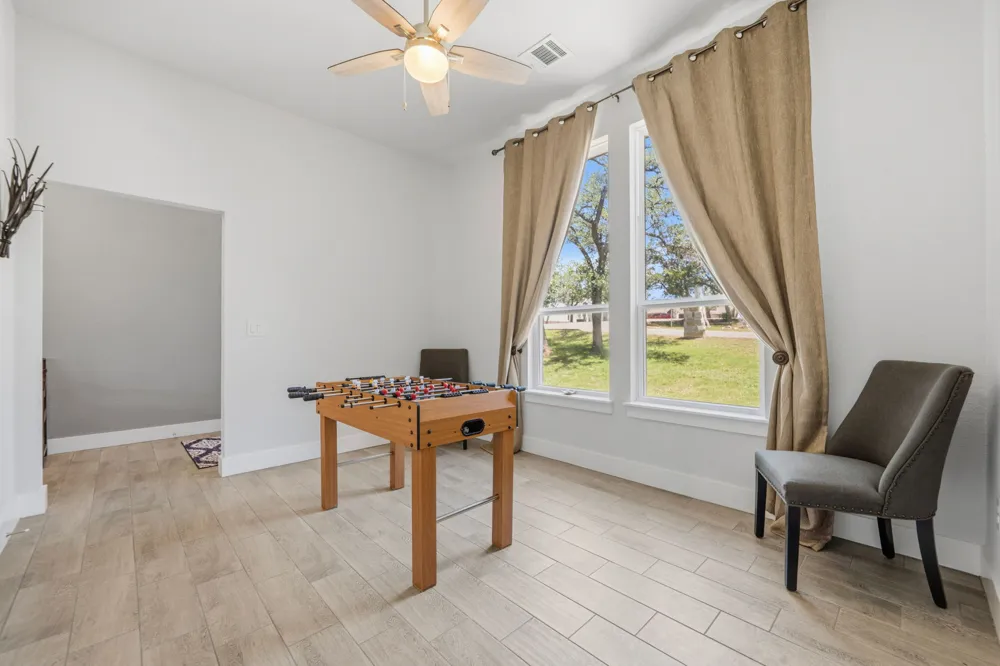 18605 Masters Cove Point Venture, TX 78645