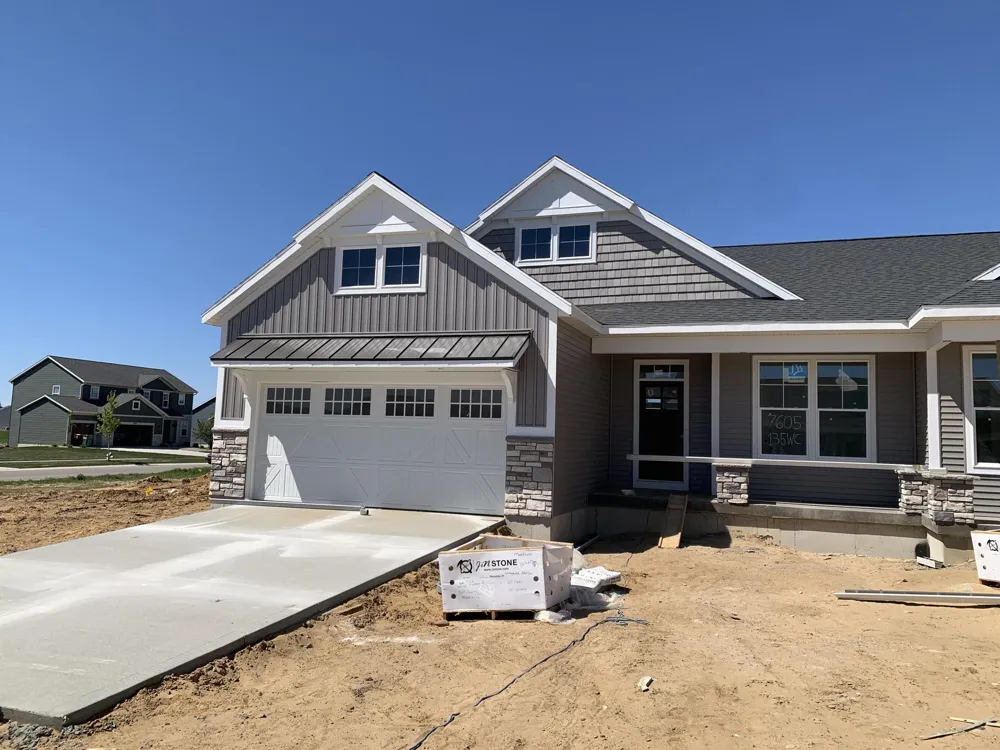 7605 Brook Villa South #135 Allendale Charter Township, MI 49401