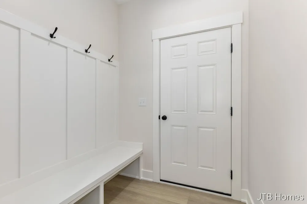 7603 Brook Villa South #136 Allendale Charter Township, MI 49401