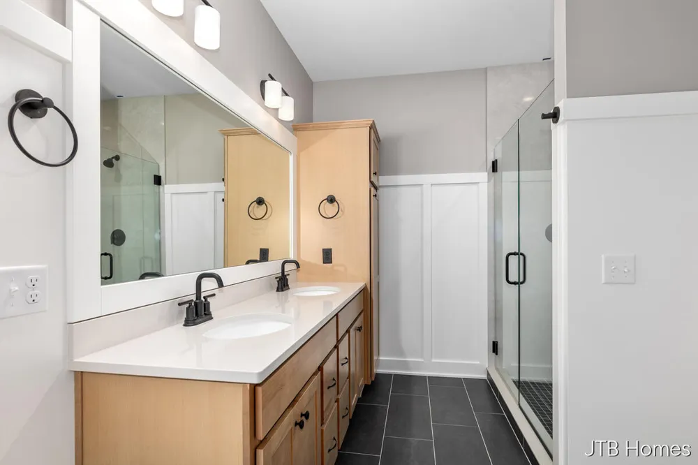 7603 Brook Villa South #136 Allendale Charter Township, MI 49401