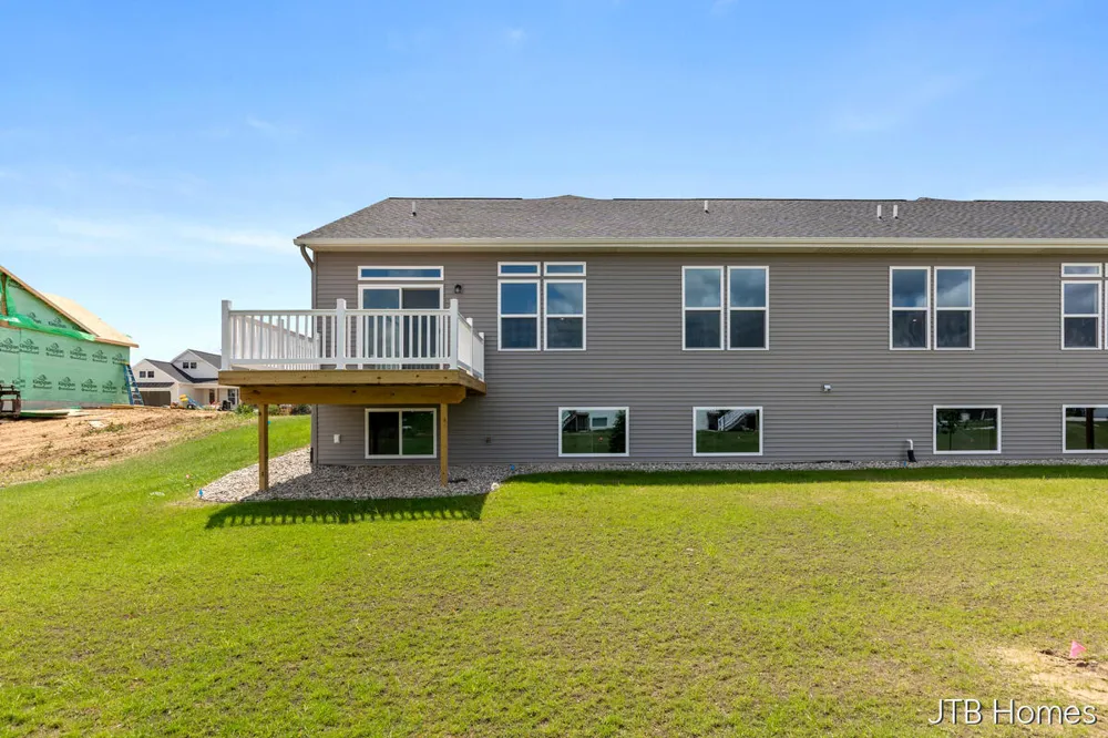 7603 Brook Villa South #136 Allendale Charter Township, MI 49401