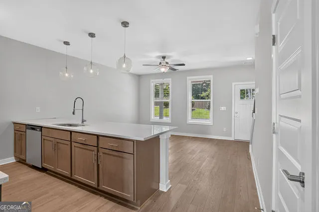 225 Maddux ST Fayetteville, GA 30214