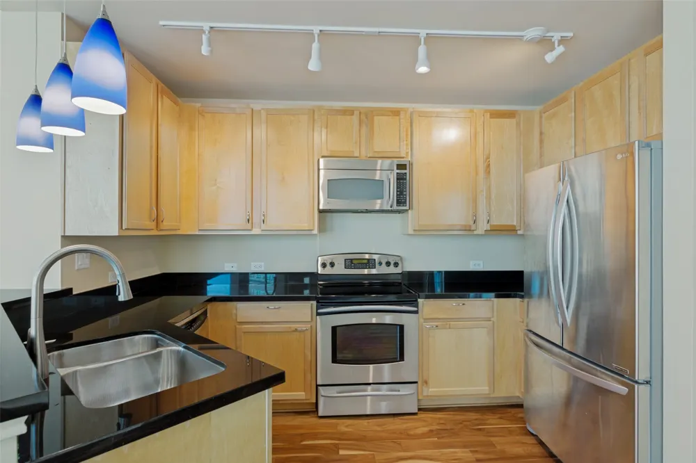 500 Throckmorton Street #1104 Fort Worth, TX 76102