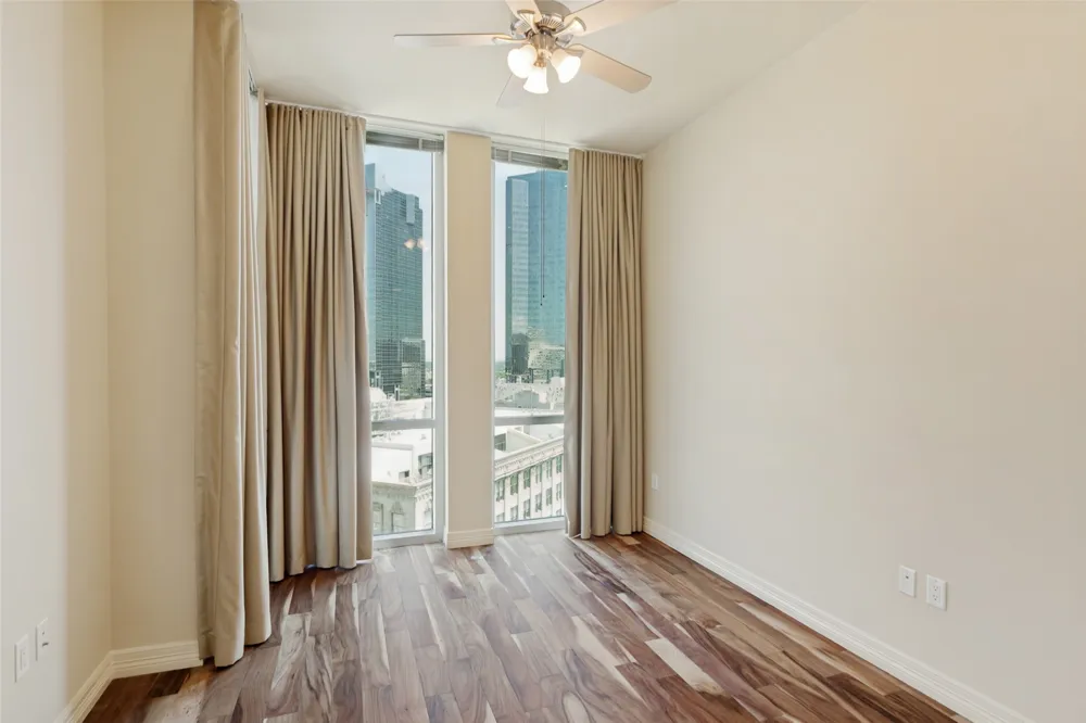 500 Throckmorton Street #1104 Fort Worth, TX 76102