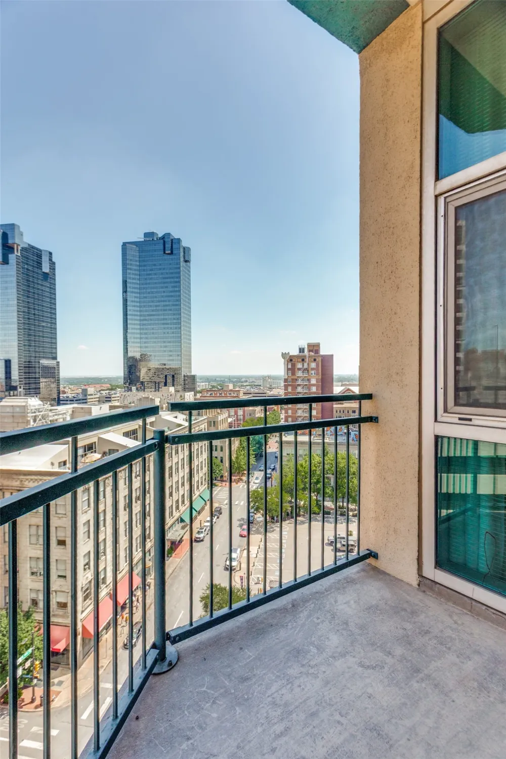 500 Throckmorton Street #1104 Fort Worth, TX 76102