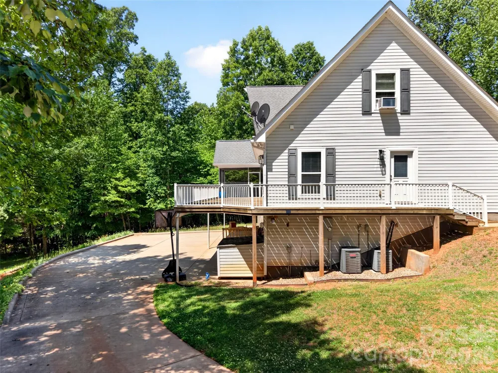 2977 Cabin Creek Drive Catawba, NC 28609