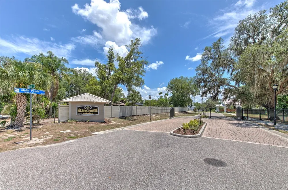 8325 ALAFIA POINTE DRIVE Riverview, FL 33578