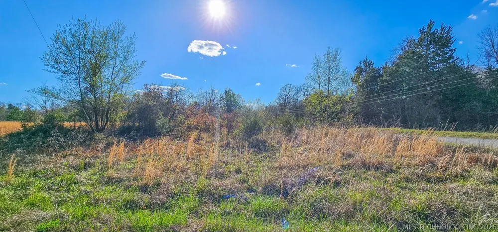 107 E Lakeshore Drive Canadian, OK 74501